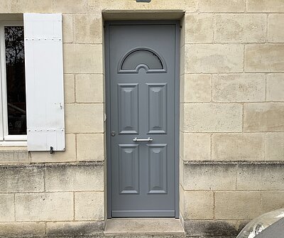porte d'entrée alu gris