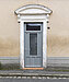 {subject.images[0].originalResource.alternative}