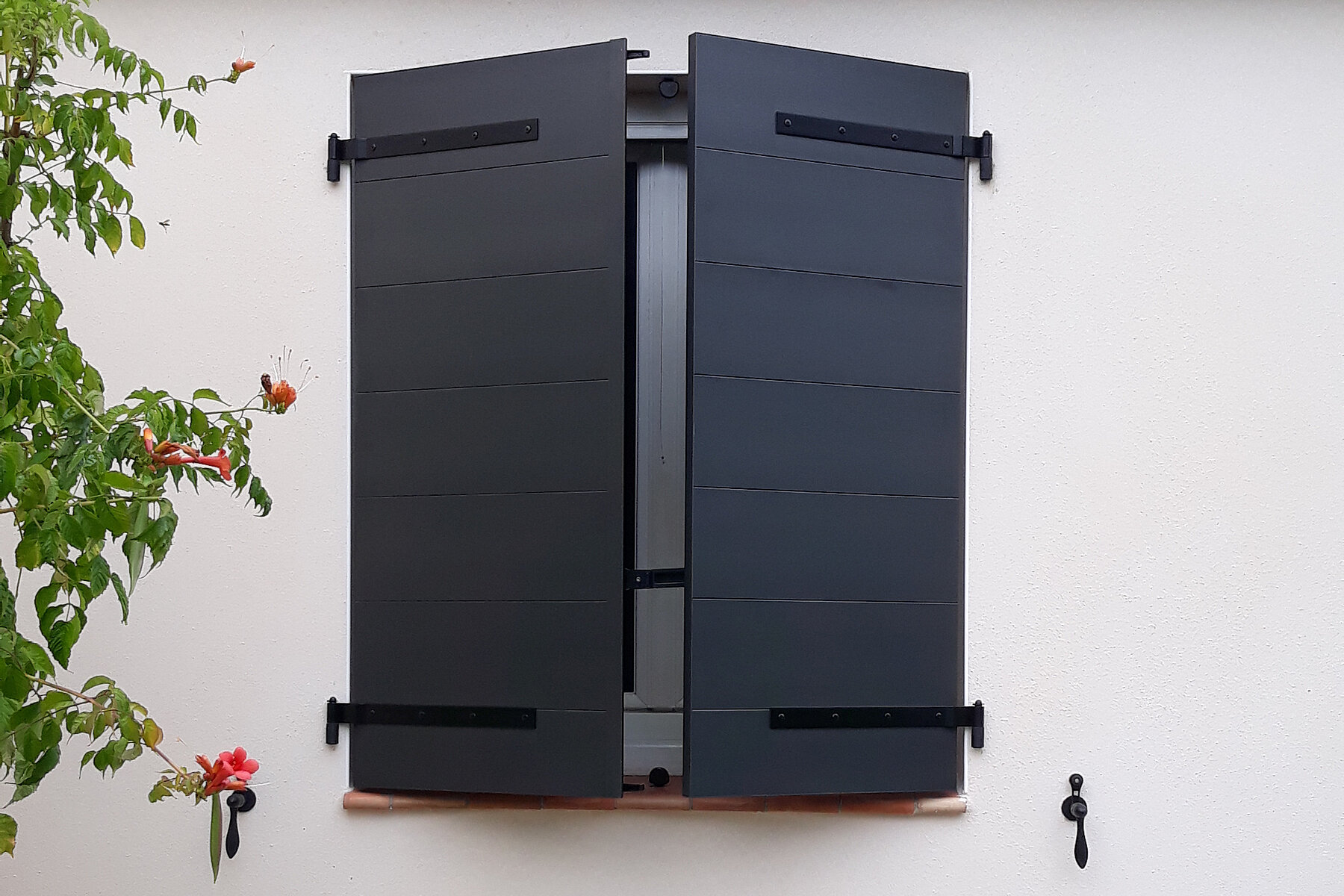 Vignette Volet Aluminium Épuré Cecilia Contemporain