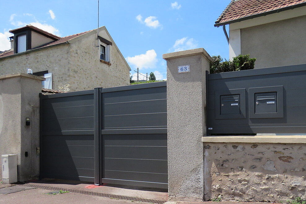 Portail Aluminium Contemporain