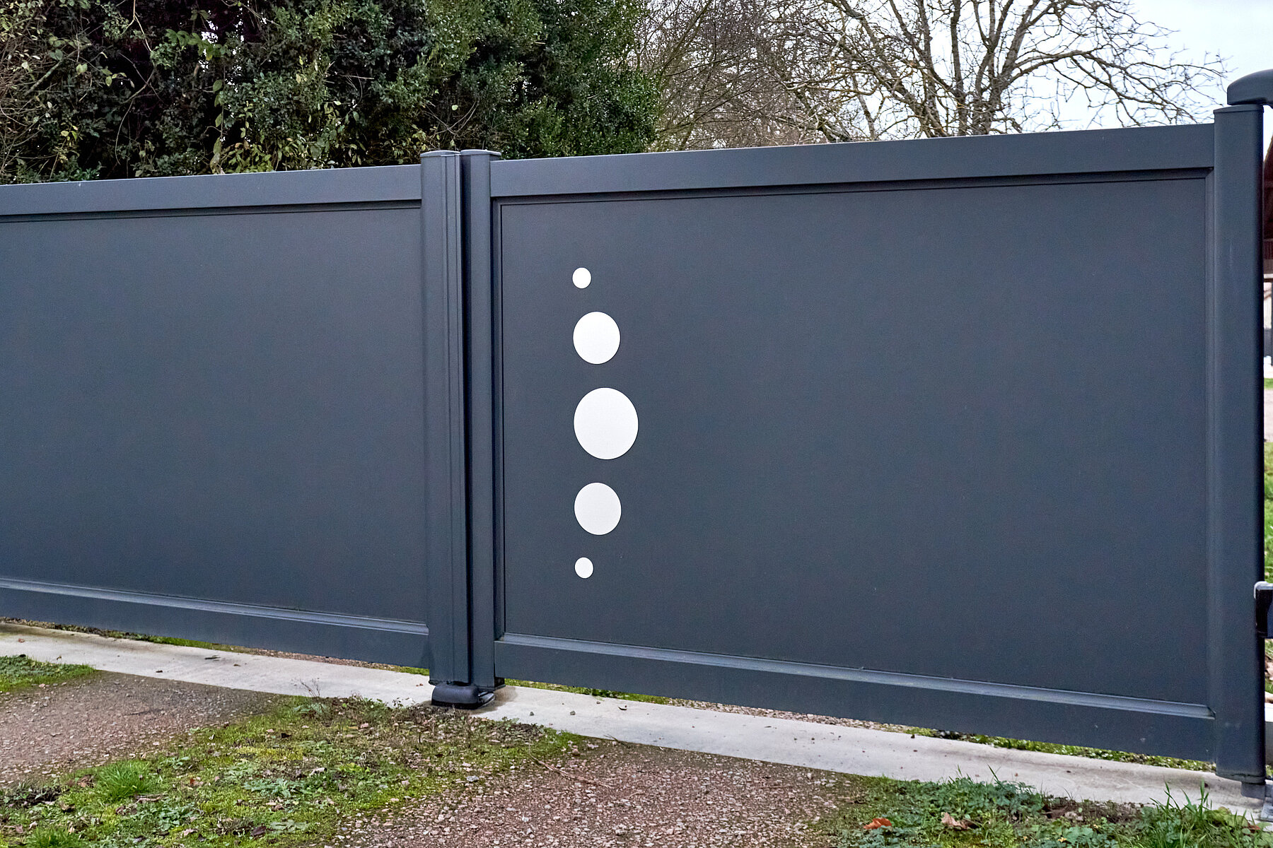 Vignette Portail Aluminium Contemporain