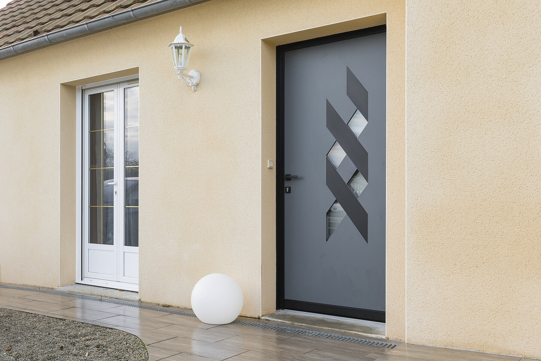 Vignette Porte d'entrée Aluminium Cadre Noir ligne Concept