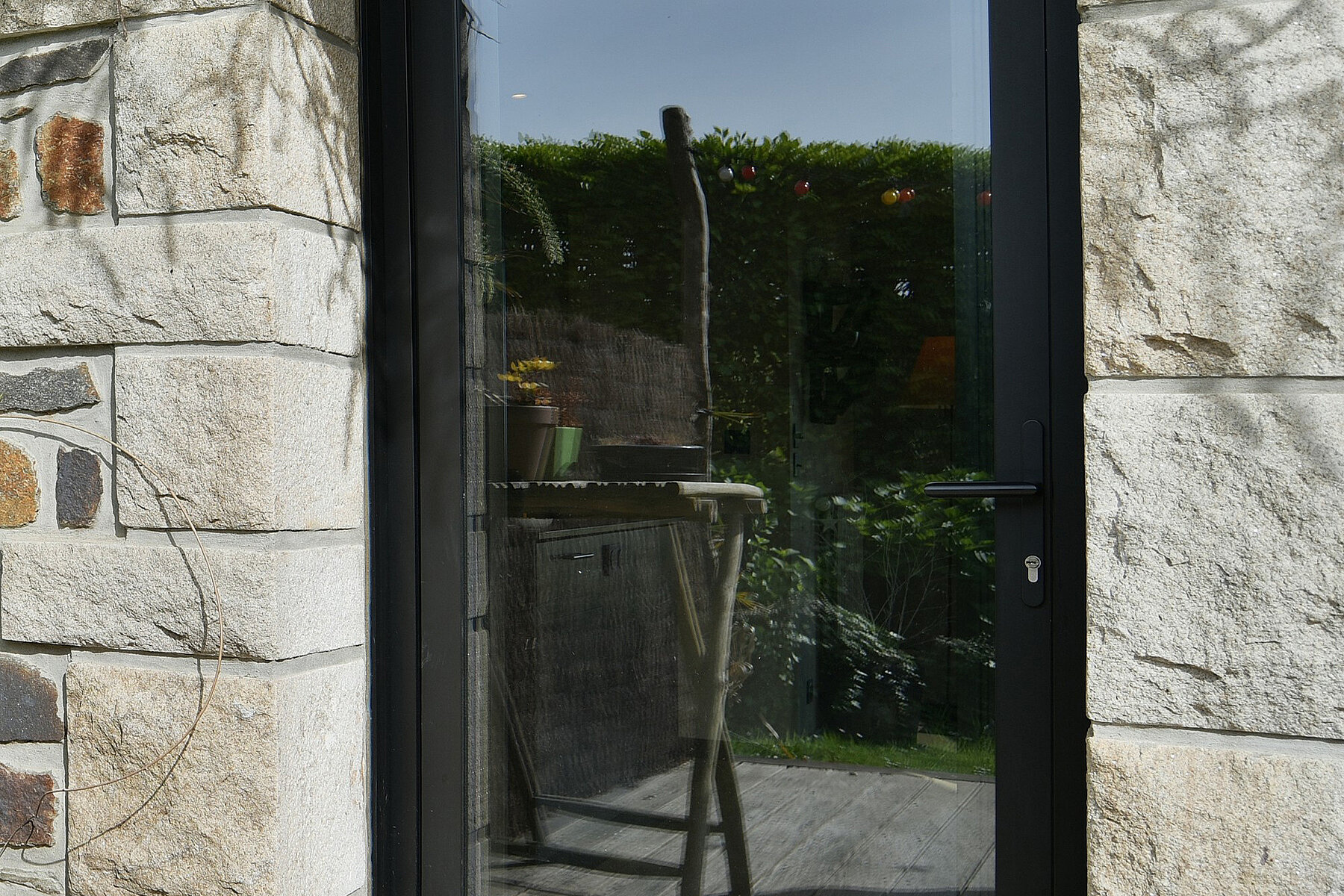 Vignette Porte d'entrée Aluminium Créative contemporaine ligne Vitrées